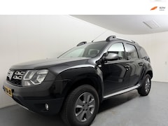 Dacia Duster - 1.2 TCe 4x2 Blackshadow # Airco # Leder # Camera # Trekhaak # Navi # Pdc #Lmv