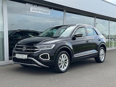 Volkswagen T-Roc - 1.5 TSI Style Edition DSG / Carplay , Elektische achterklep , achteruitrijcamera