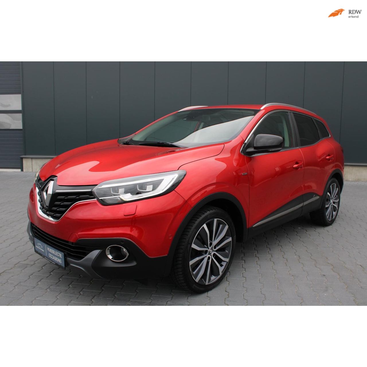Renault Kadjar - 1.2 TCe BOSE EDITION TREKHAAK - AutoWereld.nl