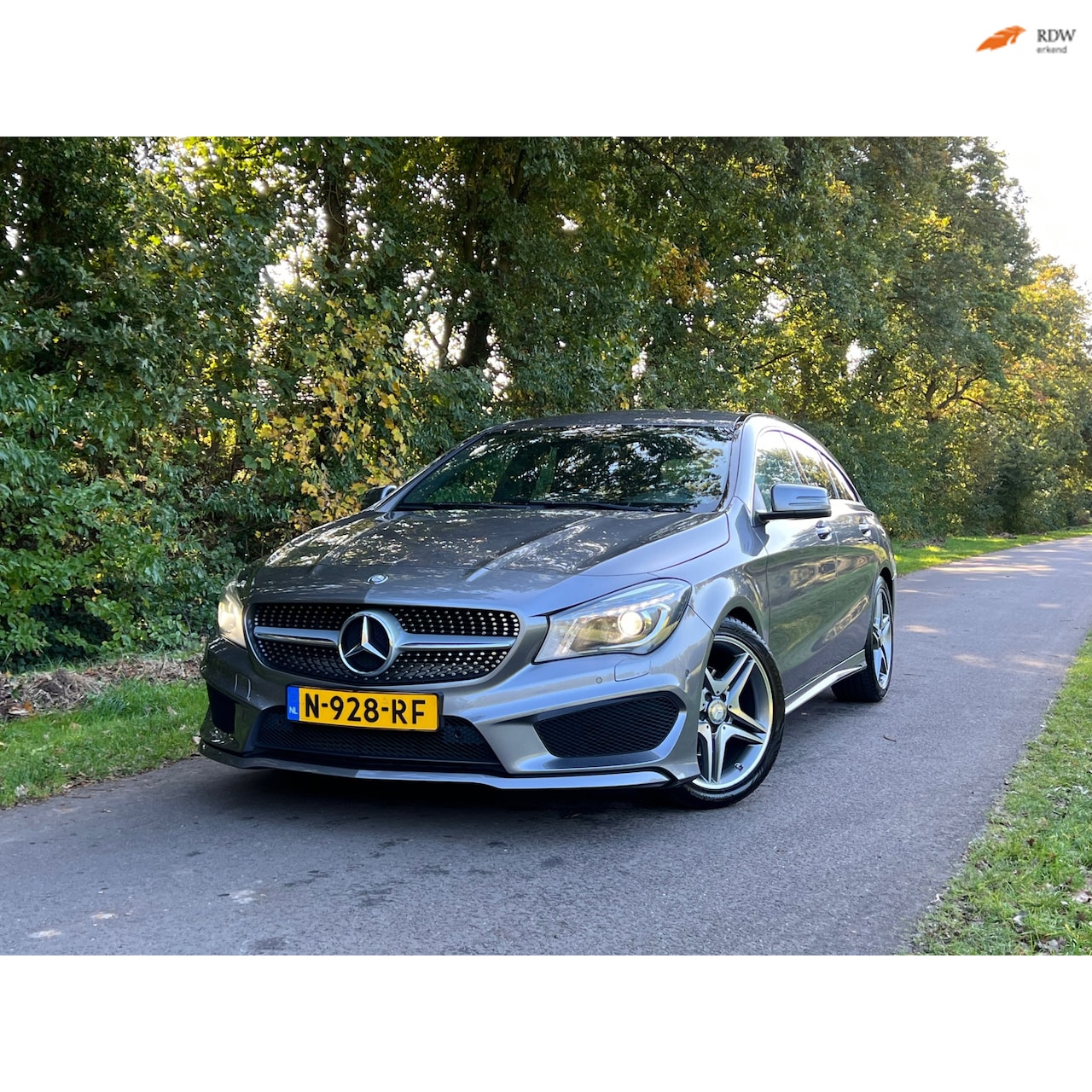 Mercedes-Benz CLA-klasse Shooting Brake - 180 AMG | Cruise + Navi + Dynamic select Nu € 13.975,-!!! - AutoWereld.nl