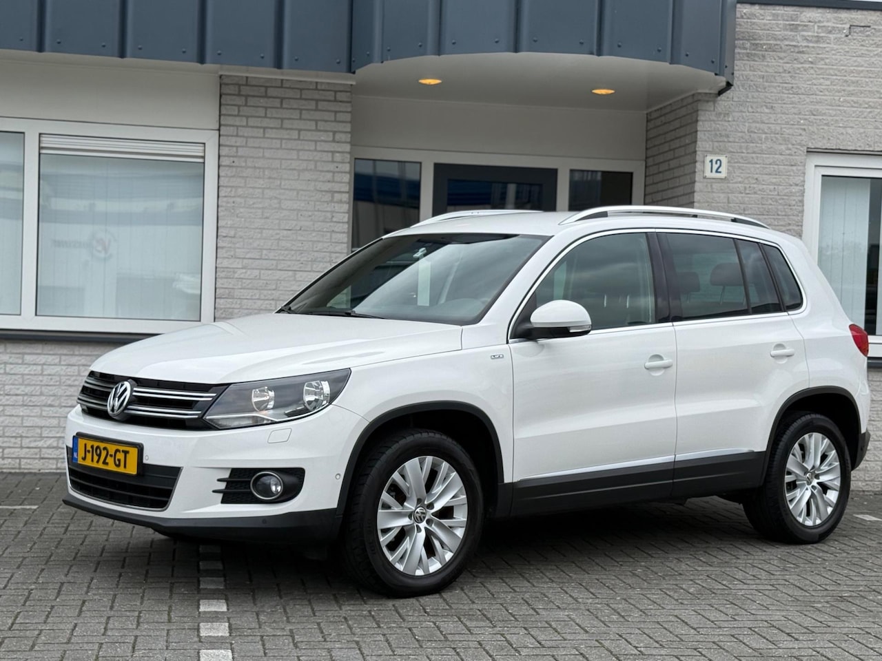 Volkswagen Tiguan - 1.4 TSI 150PK! Automaat| Nette auto!! - AutoWereld.nl