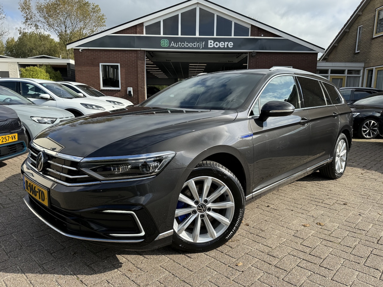 Volkswagen Passat Variant - 1.4 TSI PHEV GTE Business NL.Auto, Luxe Leer, Comfort stoelen - AutoWereld.nl