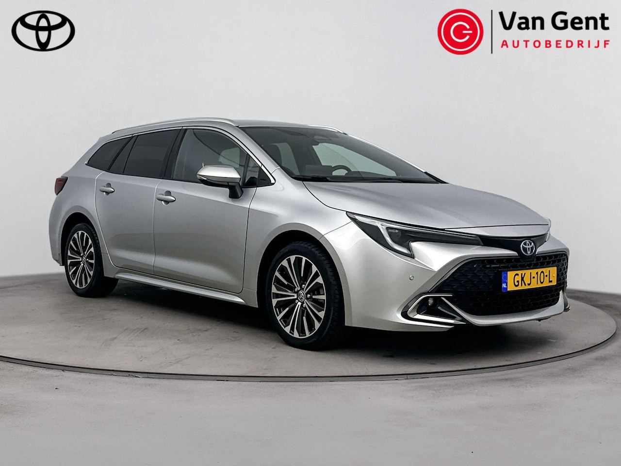 Toyota Corolla Touring Sports - Hybrid 140 Dynamic | Parkeersensoren | Stoelverwarming | Navigatie | Apple Carplay / Andro - AutoWereld.nl