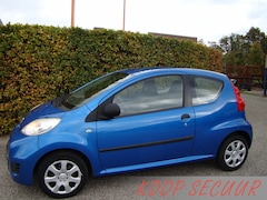 Peugeot 107 - 1.0-12V XR