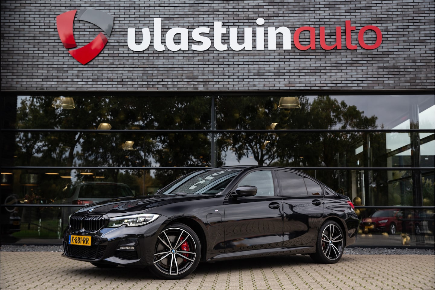 BMW 3-serie - 330e High Executive M-Sport - AutoWereld.nl