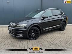 Volkswagen Tiguan Allspace - 1.5 TSI R-Line * Trekhaak * Camera * Virtual Cockpit * Stoelverwarming