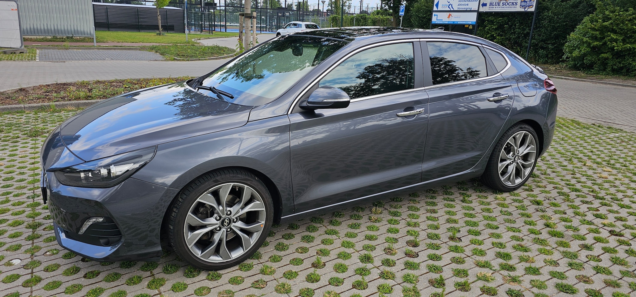 Hyundai i30 Fastback - 1.4 T-GDI Premium - AutoWereld.nl