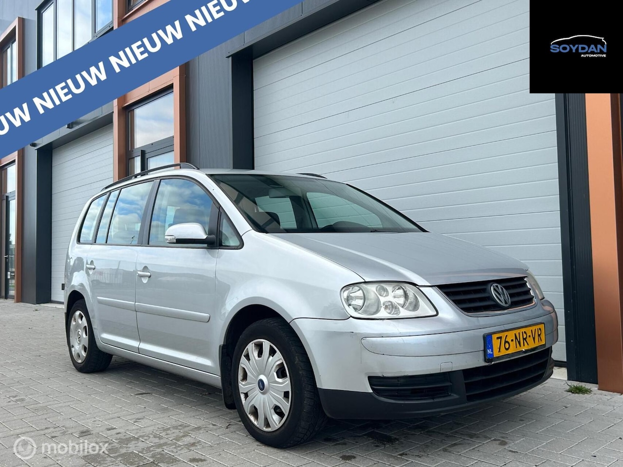 Volkswagen Touran - 1.6-16V FSI Trendline | AUTOMAAT | CRUISE | - AutoWereld.nl