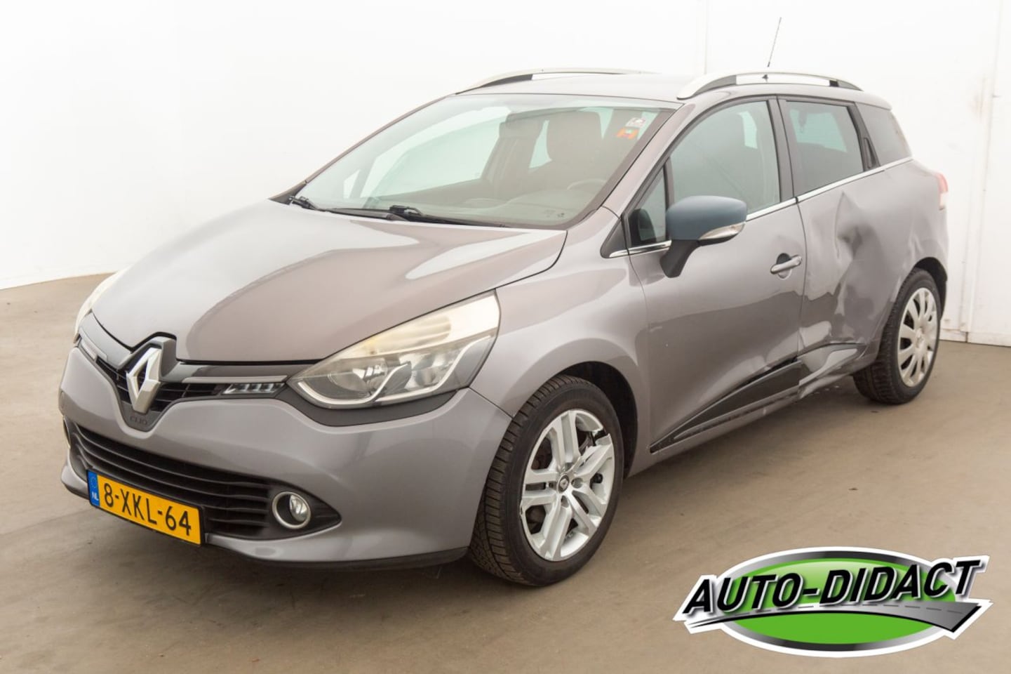 Renault Clio - 1.5 dCi Airco Navi ECO Authentique - AutoWereld.nl