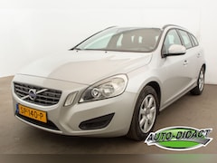 Volvo V60 - V-60 1.6 D2 Kinetic Clima Navi