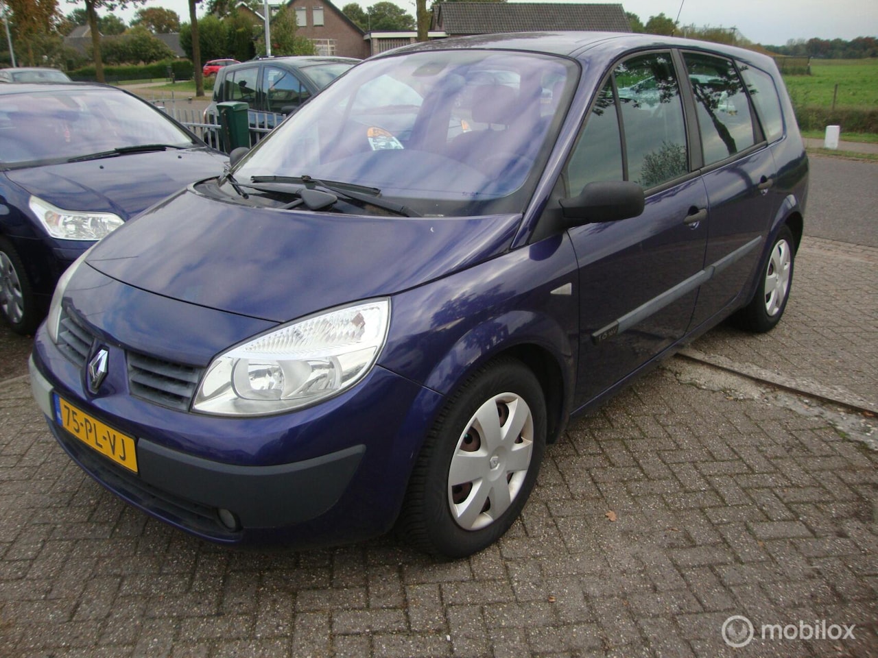Renault Grand Scénic - 1.6-16V Dynamique Comfort 1.6-16V Dynamique Comfort - AutoWereld.nl