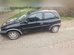 Opel Corsa - 1.2i-16V Onyx