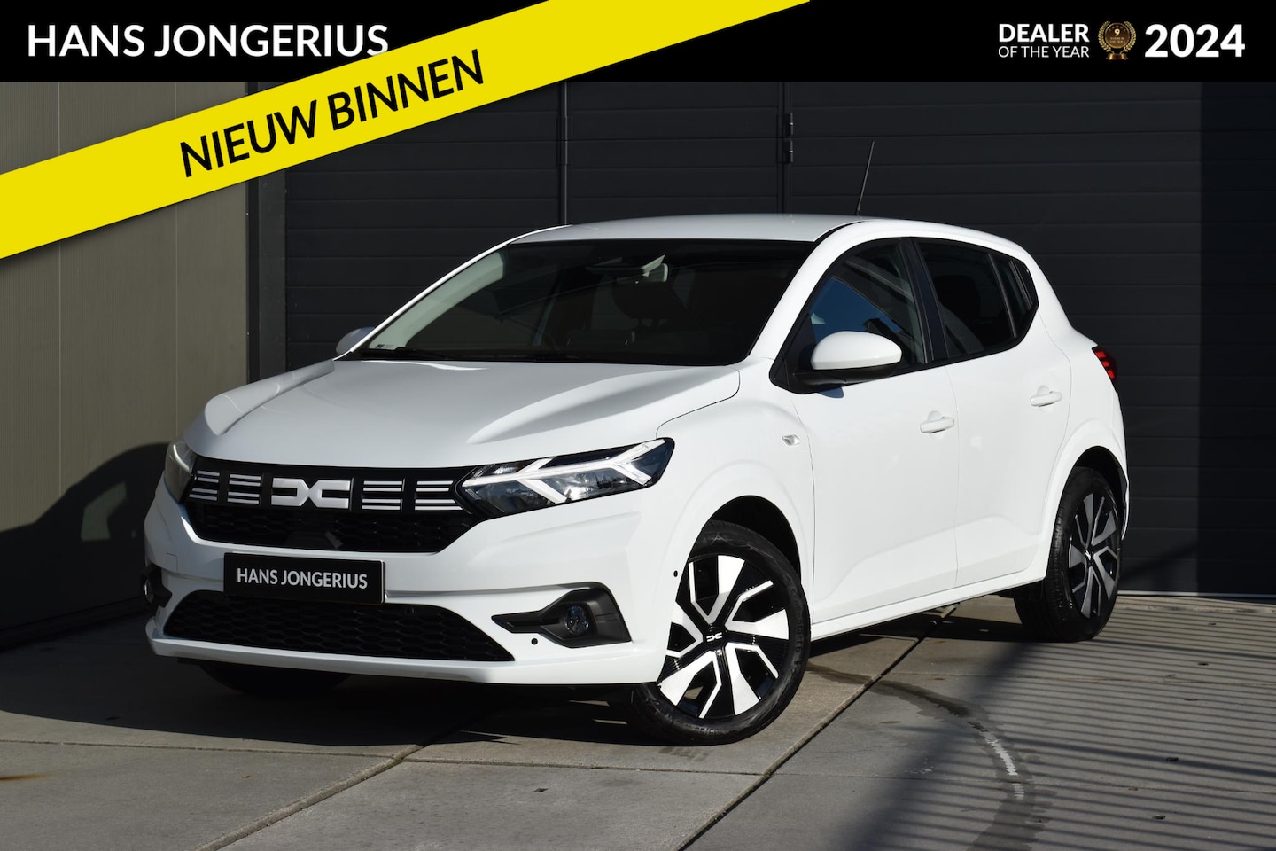 Dacia Sandero - TCe 90 Expression | AUTOMAAT | TREKHAAK | CAMERA | APPLECARPLAY/ANDROIDAUTO | CRUISE CONTR - AutoWereld.nl