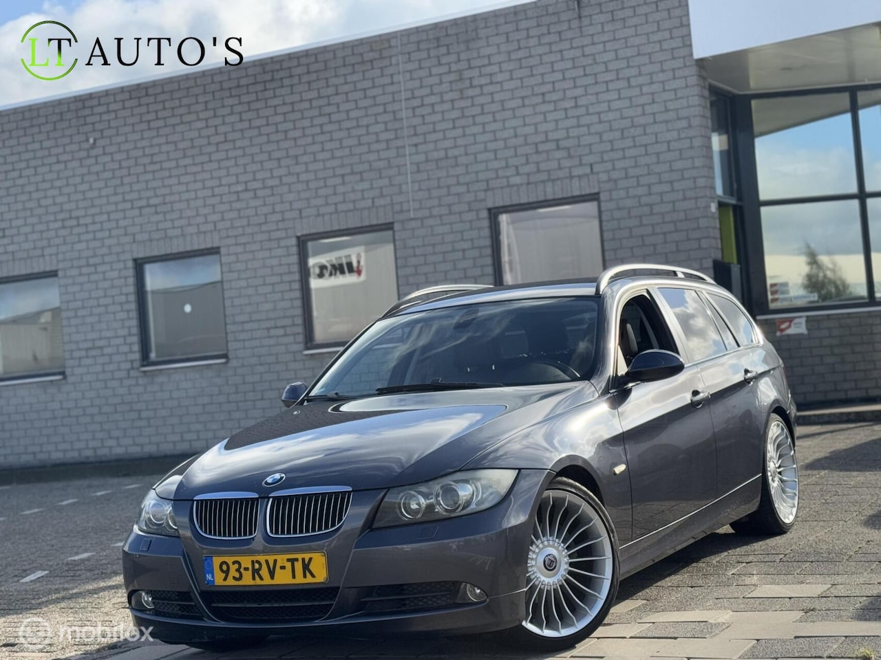 BMW 3-serie Touring - 325i Dynamic Executive|Youngtimer Xenon - AutoWereld.nl