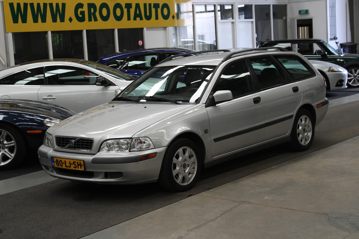 Volvo V40 - 1.8 Europa Airco, Cruise Control, Stuurbekrachtiging - AutoWereld.nl