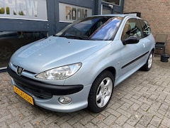 Peugeot 206 - 2.0-16V GTI