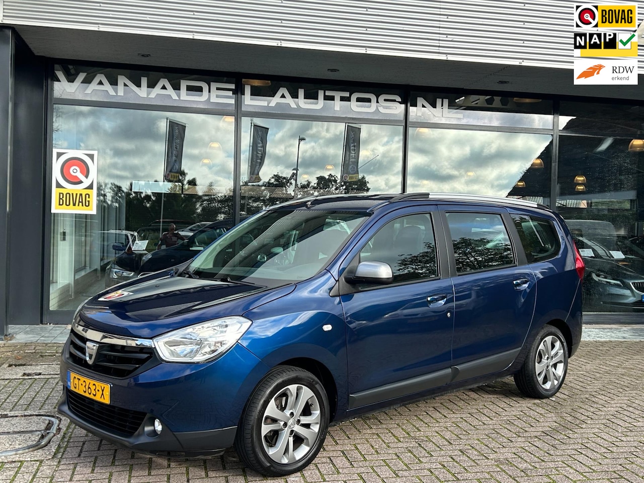 Dacia Lodgy - 1.2 TCe 10th Anniversary Navi Cruise Park.Sens Airco Trekhaak NAP NL-Auto Dealeronderhoude - AutoWereld.nl