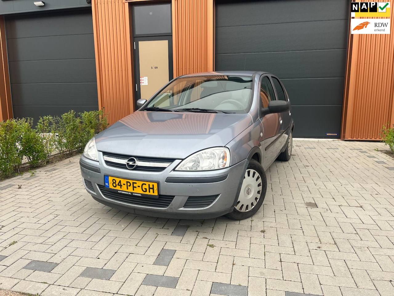 Opel Corsa - 1.2-16V Enjoy AUTOMAAT- AIRCO - APK - ELEK PAKKET - AutoWereld.nl