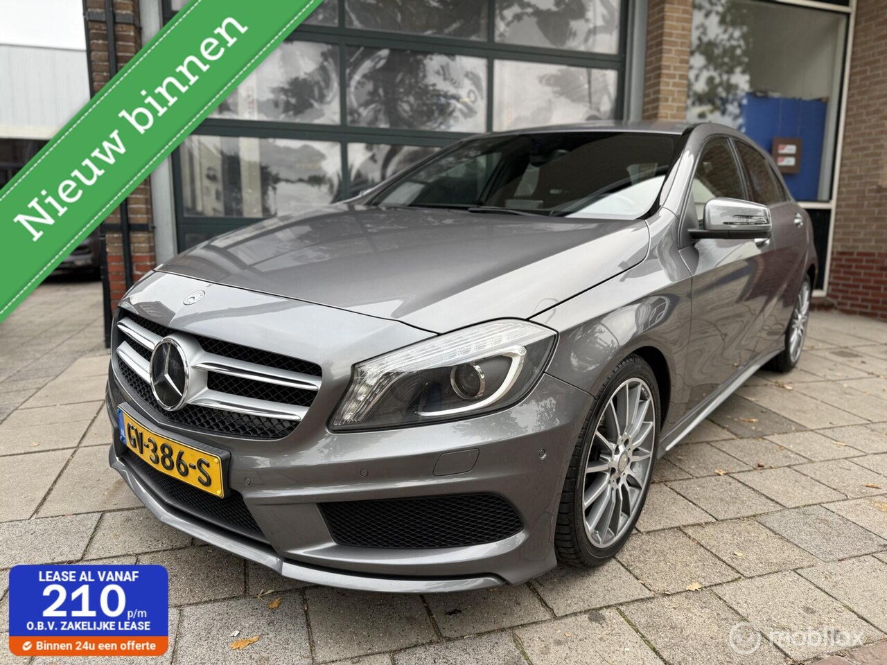 Mercedes-Benz A-klasse - 180 Ambition / Amg pakket / Leder/Alcantara - AutoWereld.nl