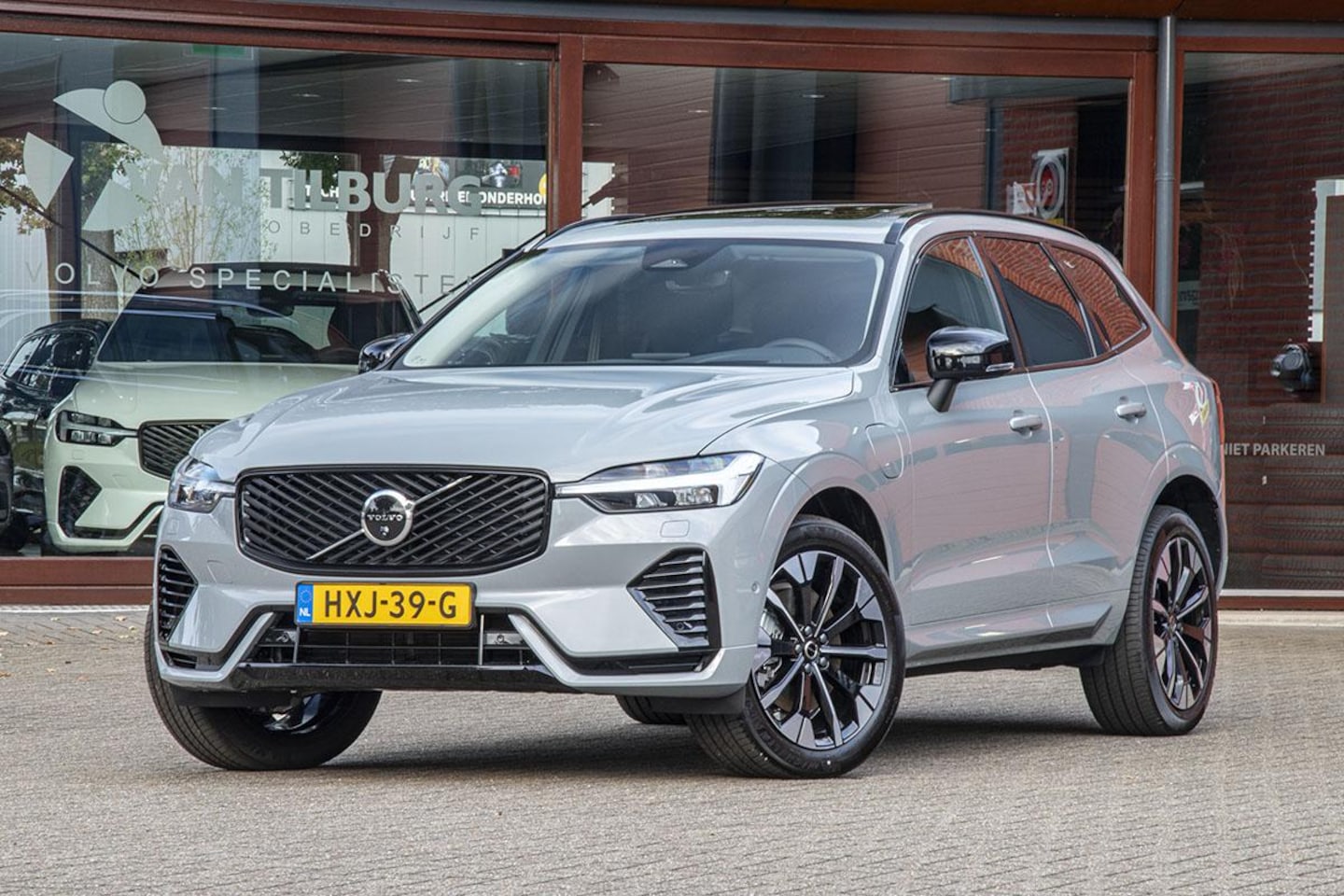 Volvo XC60 - 2.0 T6 Plug-in hybrid AWD Ultra Bright 2.0 T6 PLUG-IN HYBRID AWD ULTRA BRIGHT - AutoWereld.nl
