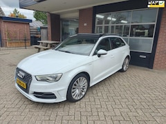 Audi A3 Sportback - 1.4 e-tron PHEV S-Line, Panorama, Clima, Navi, PDC, 2e eig, NW APK, NAP