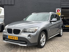 BMW X1 - SDrive18i Executive | Navi | Bluetooth | Leer
