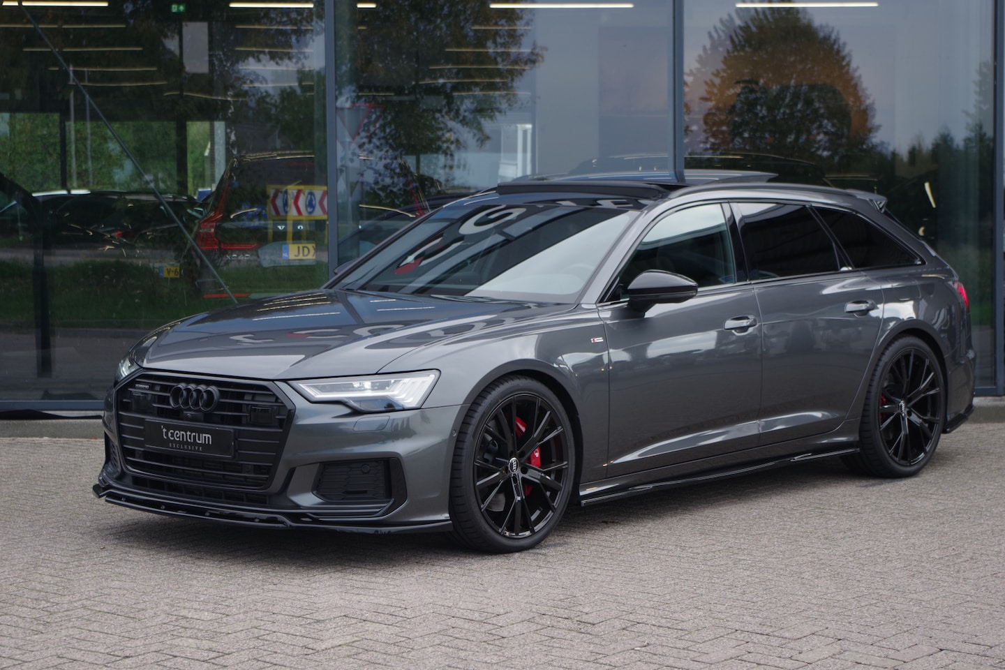 Audi A6 Avant - 55 TFSI e Quattro Pro Line S-Line Competition 367 PK PHEV, Panoramadak, Trekhaak, Matrix L - AutoWereld.nl