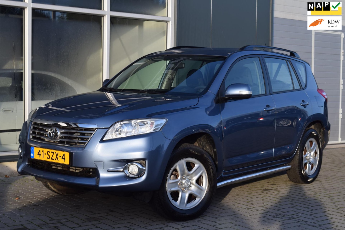 Toyota RAV4 - 2.0 VVTi Comfort 2WD | Airco | Elek-Pakket | NAP + APK 10-2026 ! - AutoWereld.nl