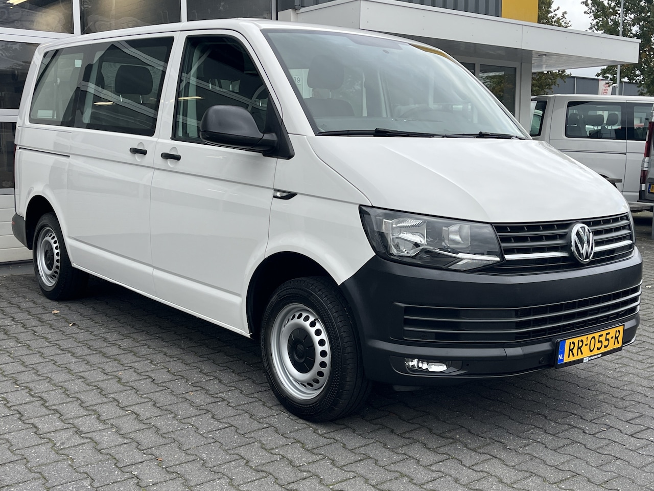 Volkswagen Transporter Kombi - 2.0 TDI DSG Automaat L1H1 Airco BTW en BPM vrij 1e eigenaar Euro 6 Combi Personenbus Passe - AutoWereld.nl
