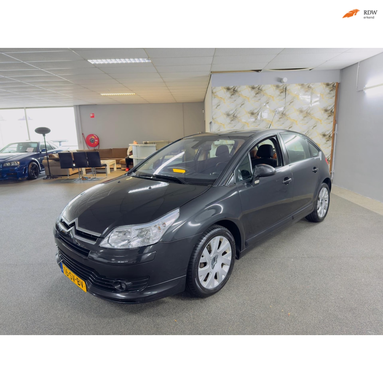 Citroën C4 - 1.6-16V VTR+ Apk Nieuw,Cruise,Clima,Parksensor,N.A.P,Trekhaak,2 sleutels + boekjes,Topstaa - AutoWereld.nl