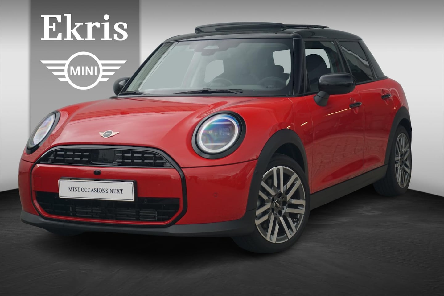 MINI Cooper - C Classic | Pakket L | Panoramadak | Comfort Access | Driving Assistant | Harman Kardon | - AutoWereld.nl