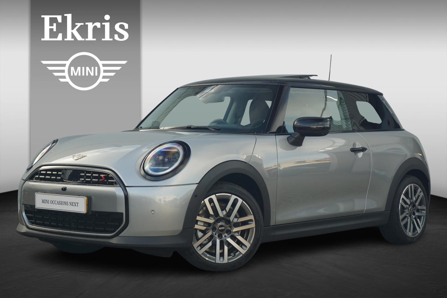MINI Cooper S - Classic | Pakket L | Comfort Access | Harman Kardon | Head-Up Display | Driving Assistant - AutoWereld.nl
