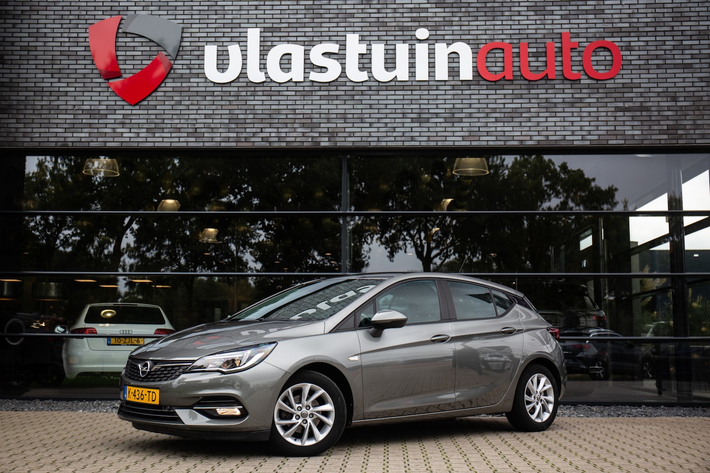 Opel Astra - 1.2 Business Edition 1.2 Business Edition , Cruise control, Carplay, - AutoWereld.nl