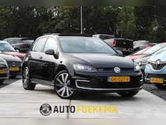 Volkswagen Golf - 1.4 TSI GTE Leder Pano Adaptive Cruise