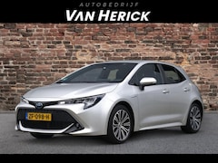 Toyota Corolla - 1.8 Hybrid First Edition | Camera | Trekhaak | Lane Assist