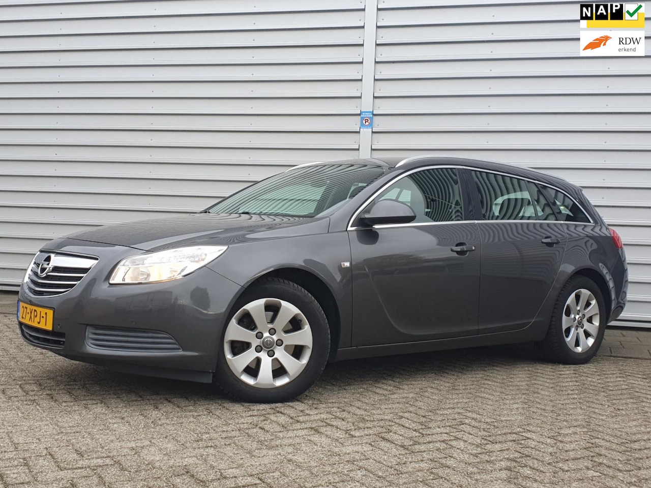 Opel Insignia Sports Tourer - 1.6 T Clima/Navi/Dealer OH!/1e Eigenaar - AutoWereld.nl