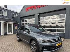 Volkswagen Tiguan Allspace - 2.0 TSI 4Motion Highline Business R-Line 7p. / Pano / Dynaudio / Trekhaak / Full Option