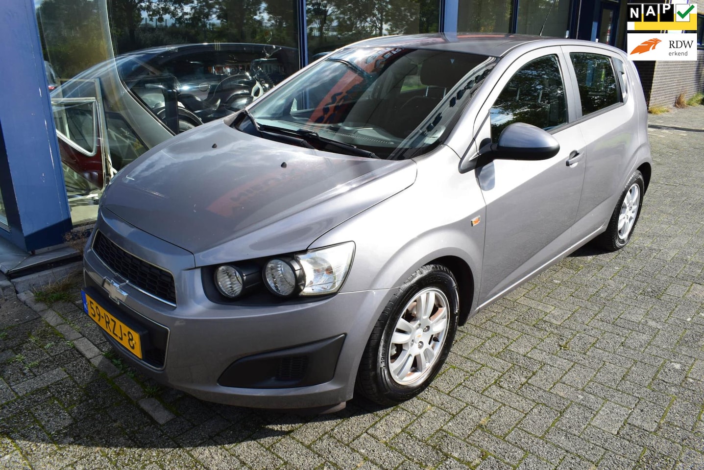 Chevrolet Aveo - 1.2 LT 5 deurs airco - AutoWereld.nl