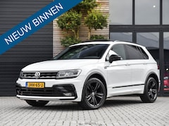 Volkswagen Tiguan - 2.0 TSI 4Motion Highline Business R / Wegklapbare Trekhaak / Panoromadak / Stoelverwarming