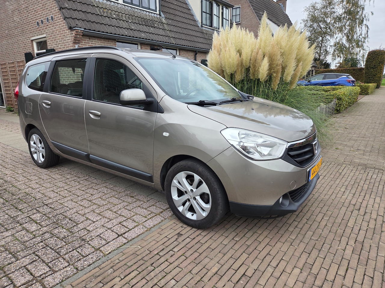 Dacia Lodgy - 1.2 Tce Prestige 7p. 2 eigenaar, 7 Zitter - AutoWereld.nl