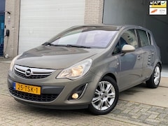 Opel Corsa - 1.4-16V Cosmo/volle AUTOMAAT/ nap/ dealeronderhouden/ 1jaar apk/ airco/ navi/ EL-ramen/ vo