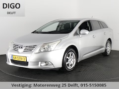 Toyota Avensis Wagon - 2.0 VVTi BUSINESS AUTOMAAT SILVERLINE NAVI.CAMERA.CRUISE.150 PK.TREKHAAK