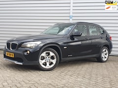 BMW X1 - SDrive20i Clima/Navi/ Dealer OH / 1e Eigenaar