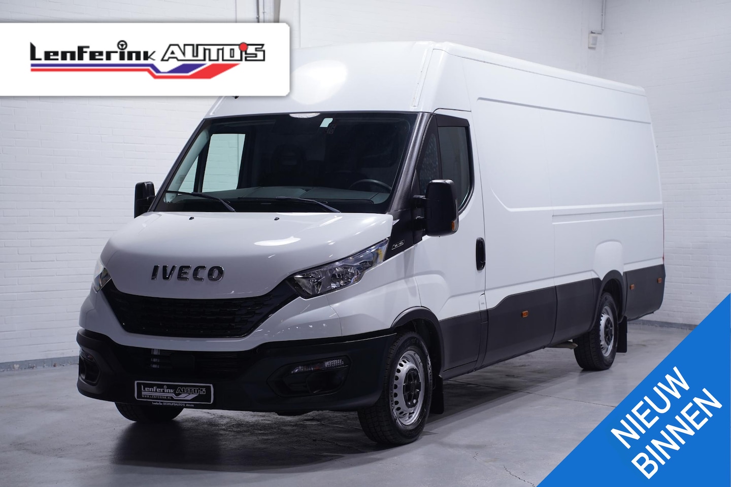 Iveco Daily - 35S16 160 pk L4H2 Jumbo XXL Airco ECC Laadruimte Pakket, PDC achter, 3-Zits - AutoWereld.nl
