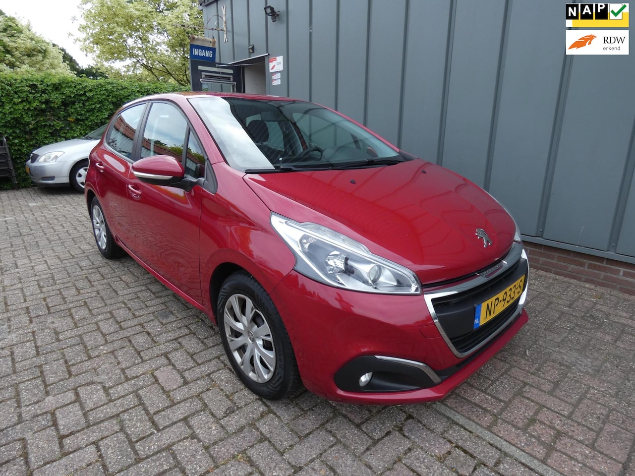 Peugeot 208 - 1.2 PureTech Blue Lion NAP//AIRCO//CRUISE//NAVI//1EIGENAAR//CV+AB - AutoWereld.nl