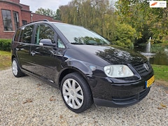 Volkswagen Touran - 1.6-16V FSI Optive I AIRCO *apk:10-2026