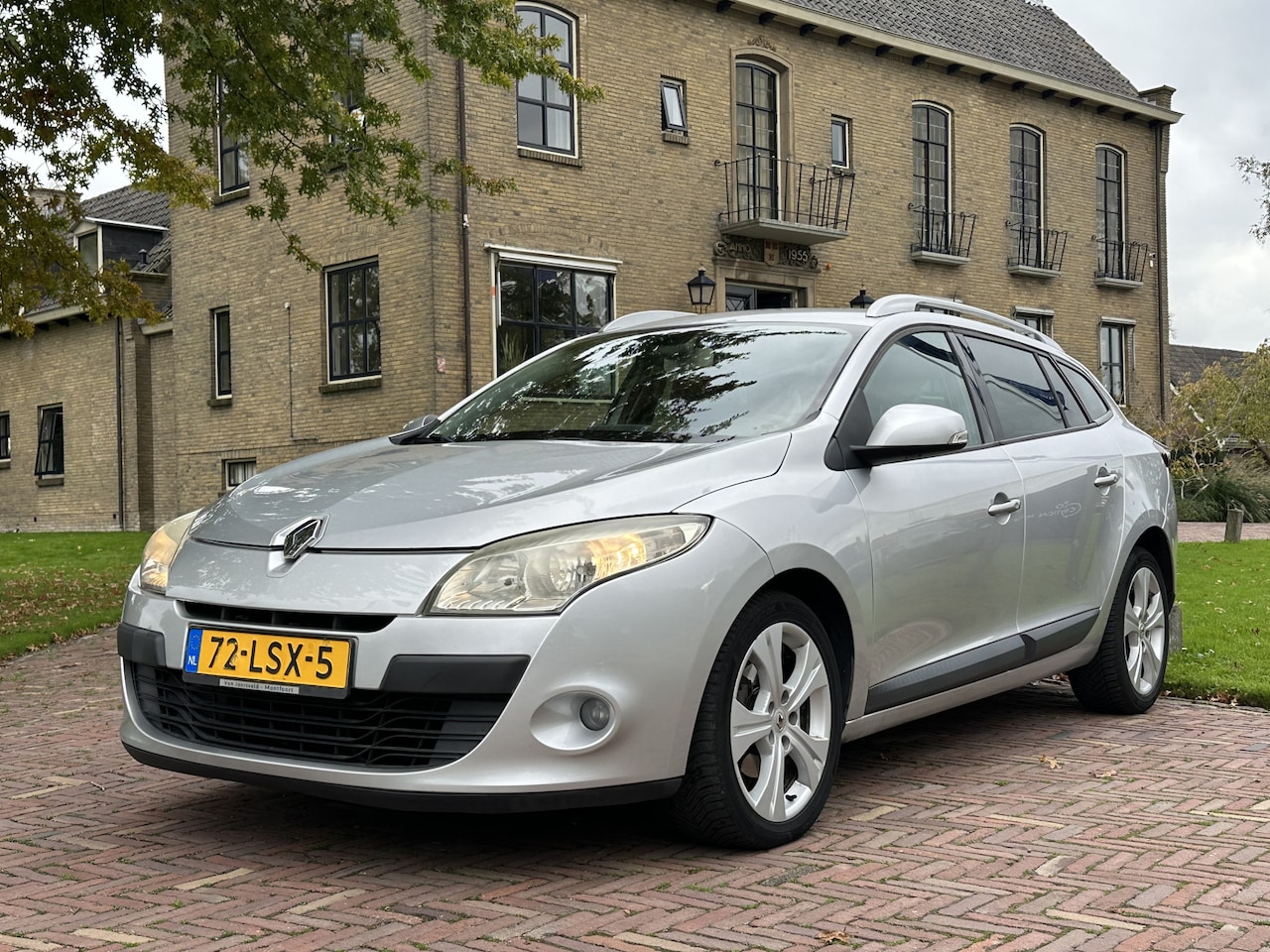 Renault Mégane Estate - 1.6 Dynamique Nette staat * NAP - AutoWereld.nl