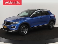 Volkswagen T-Roc - 1.5 TSI Sport | Panoramadak | Carplay | Adaptive cruise | Camera | Afneembare Trekhaak | N