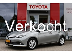 Toyota Auris - 1.8 Hybrid Energy Automaat 136pk | Navigatie | Climate control | Dealer-onderhouden |