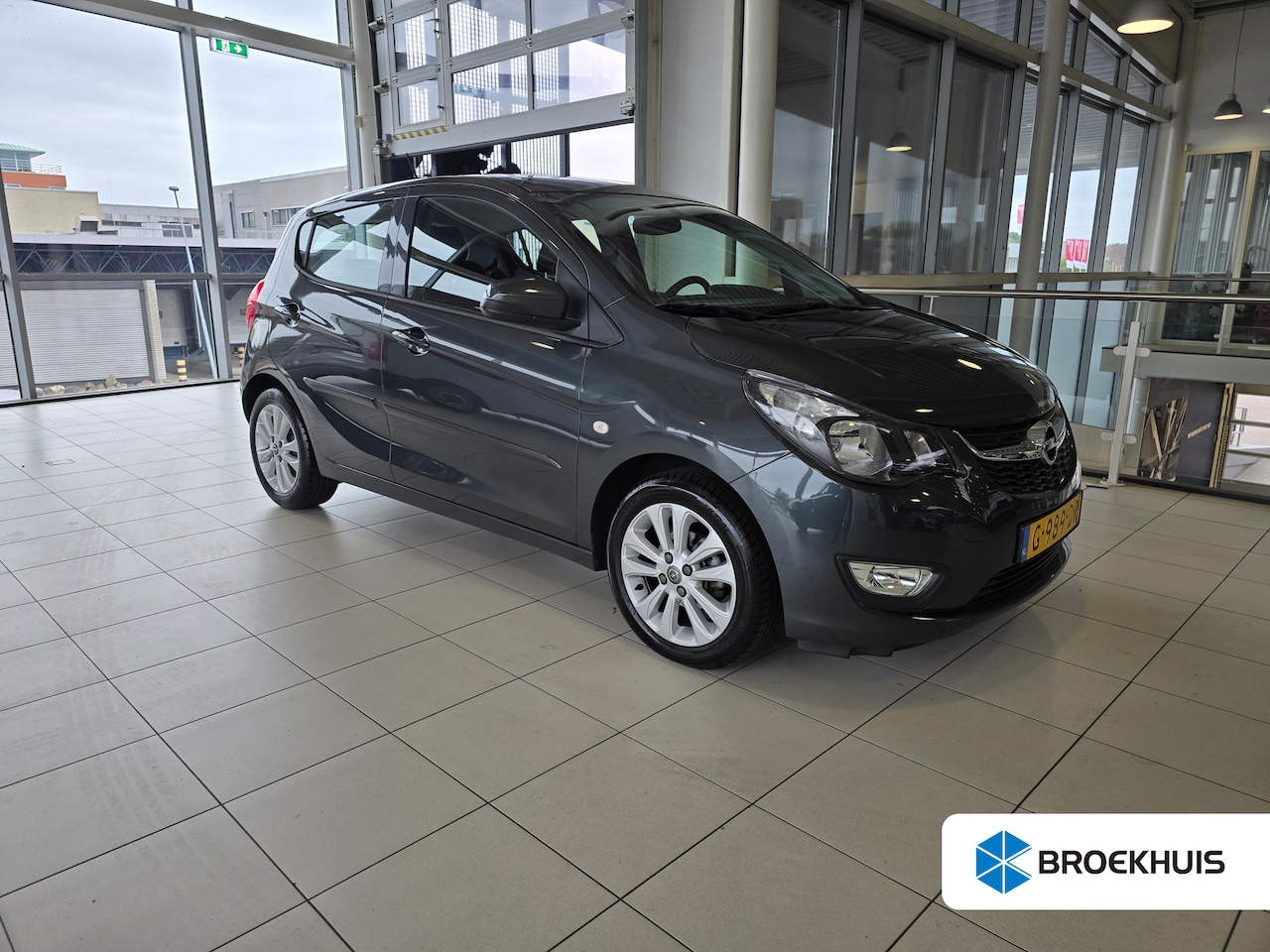 Opel Karl - 1.0 ecoFLEX 120 Jaar Edition | CRUISE CONTROL | AIRCO | PARKEERSENSOREN | LMV 15'' | BLUET - AutoWereld.nl